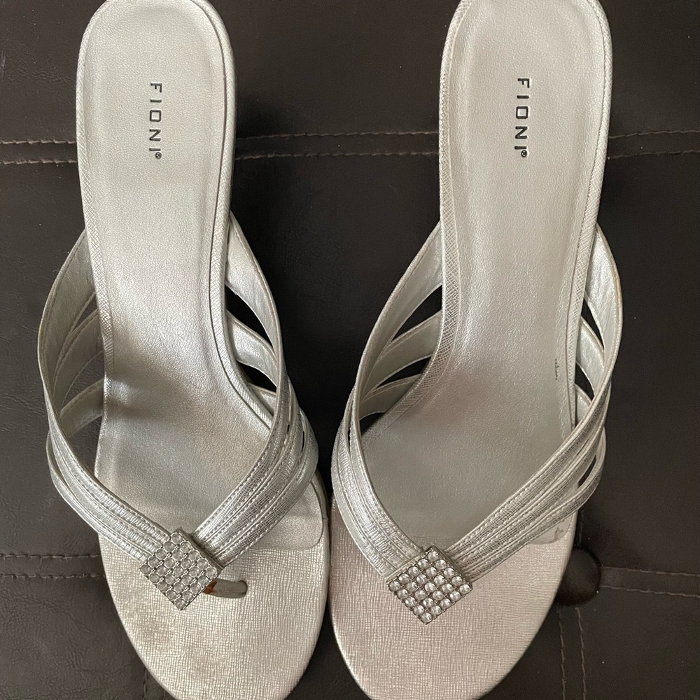 Fioni Silver Toe Sandals with Rhinestone Feature